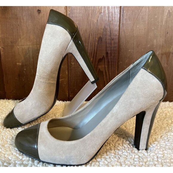 Lauren Ralph Lauren Patent Leather & Suede Two Tone Gray Tan Pumps US 7.5 B